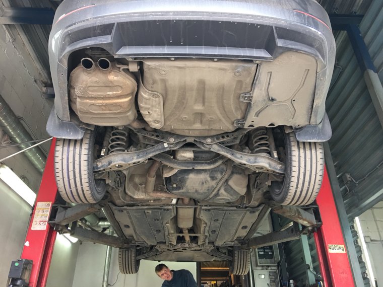 Выхлоп Шкода Октавия а7