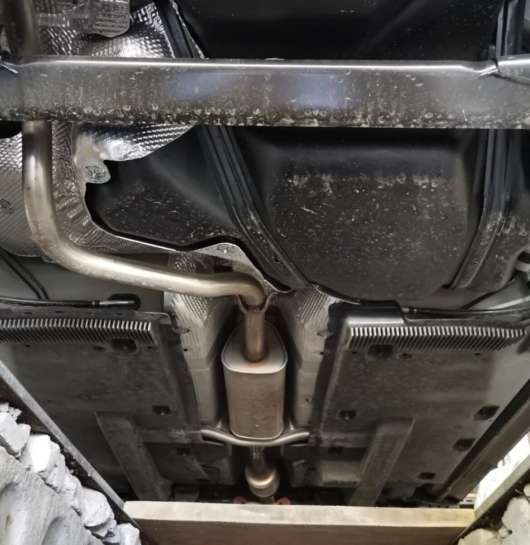 Шкода Рапид днище