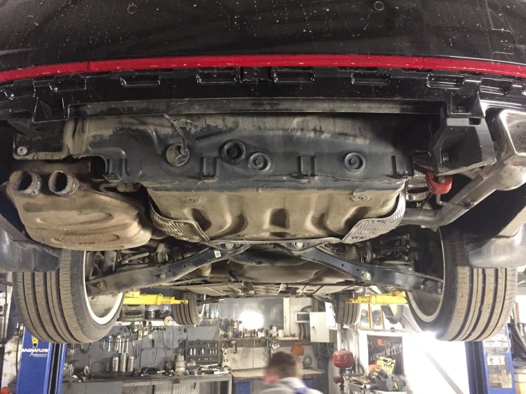 Днище Skoda Octavia a7 1,8