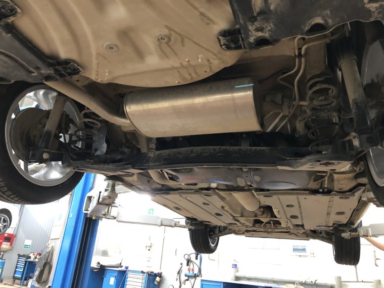 Шкода Октавиа вид снизу