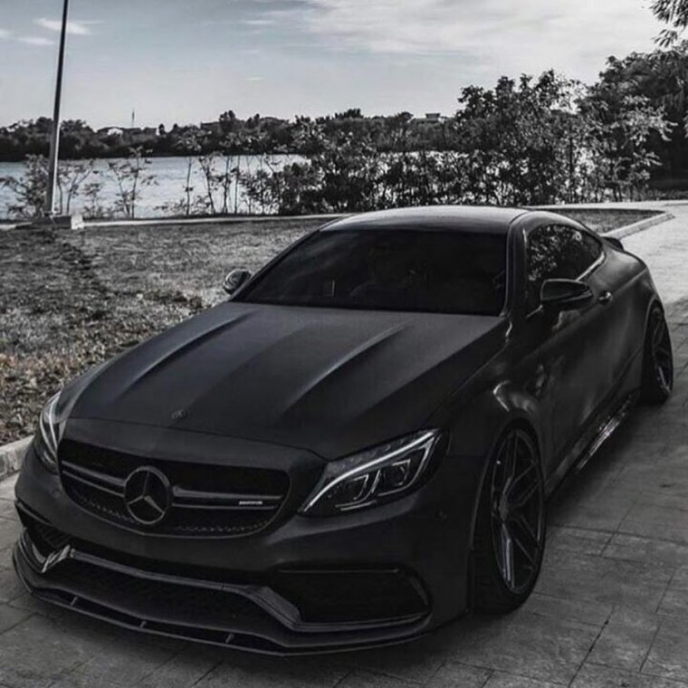 Mercedes Benz s63 AMG черный