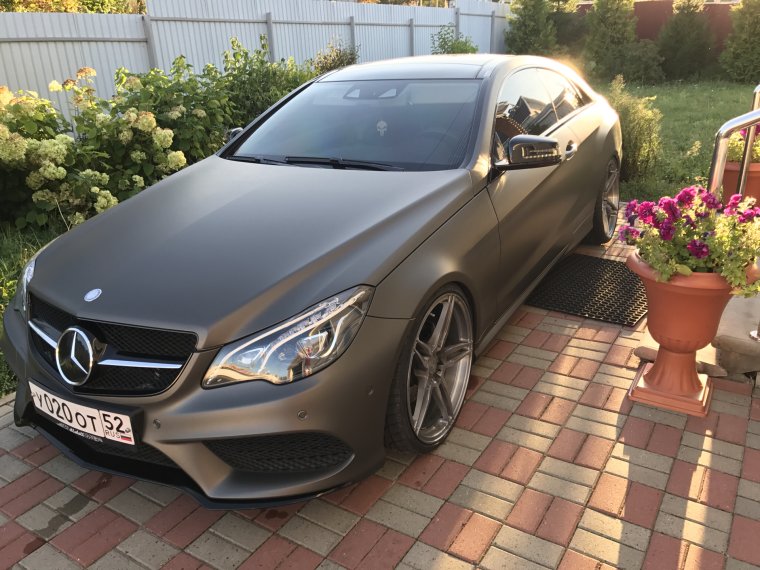 Мерседес с200 серый матовый