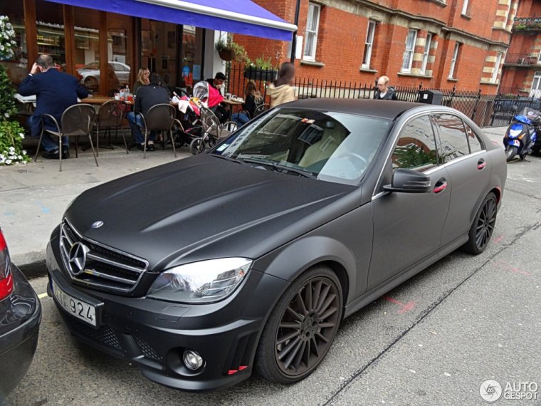 Mercedes w204 черный матовый