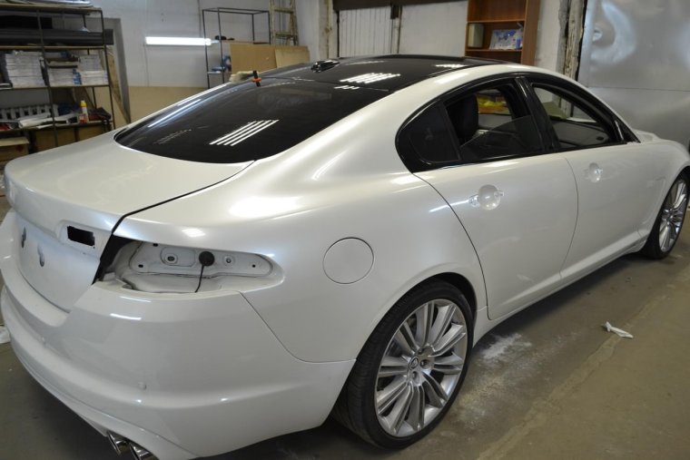 Ягуар XF перламутр