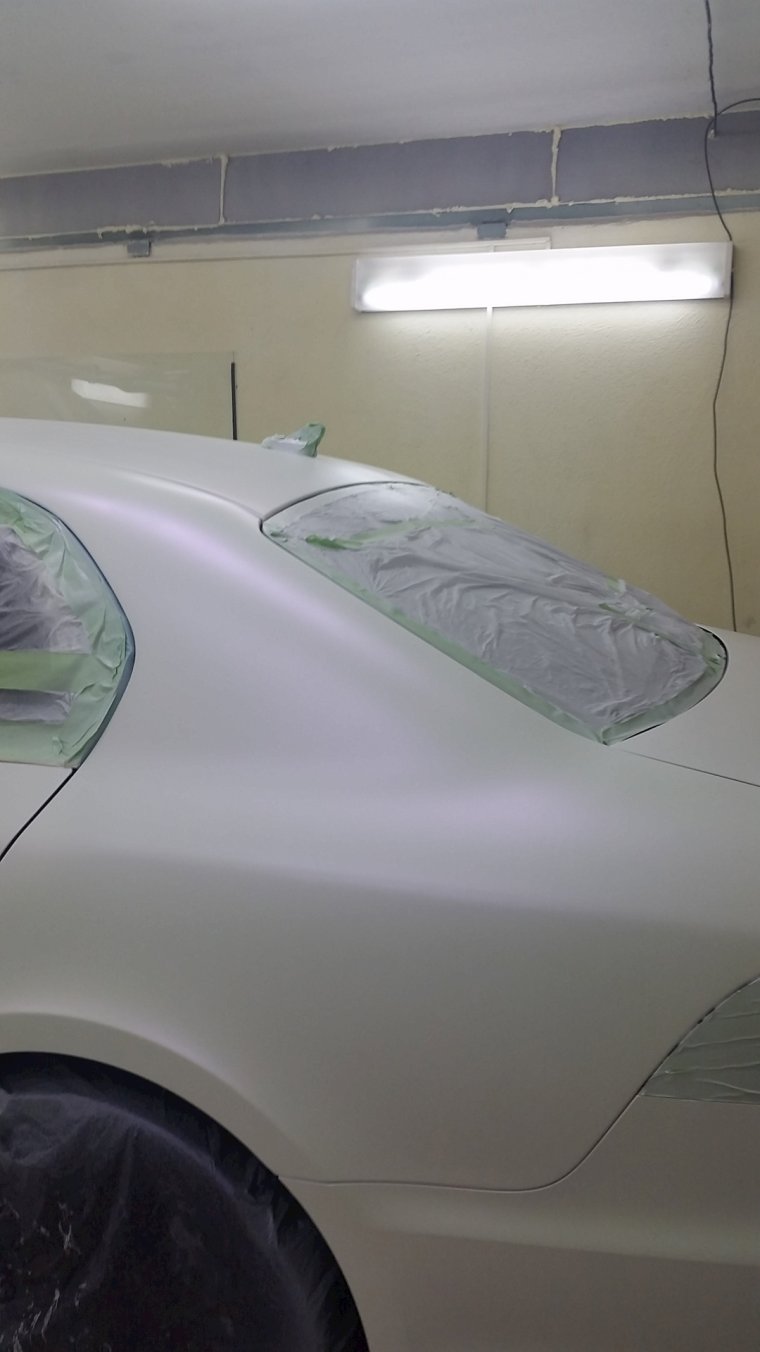 Белая жидкая резина для авто