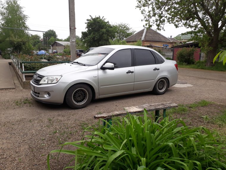 Лада Гранта лифтбек -90