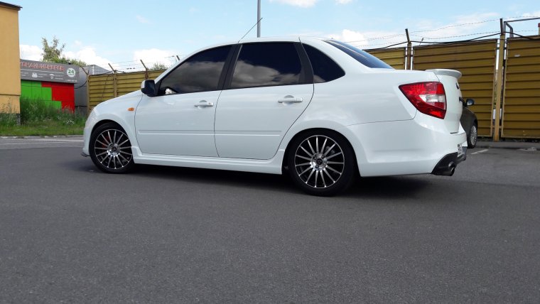 Белая Лада Гранта -90