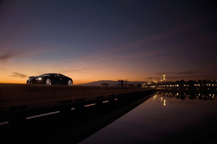 Машина ночью