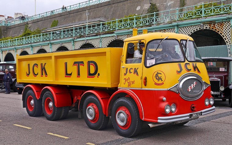 Необычные ретро Грузовики