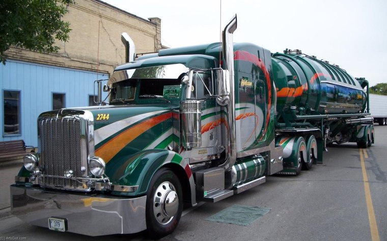 Грузовые автомобили