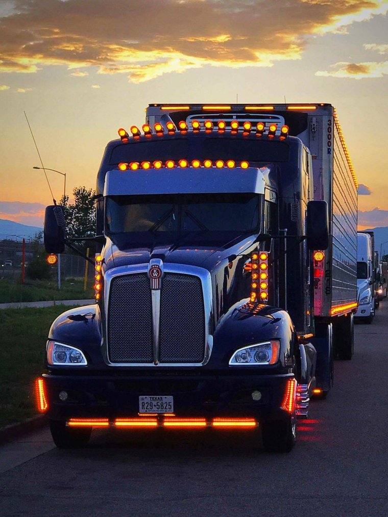 Фредлайнер f2000 фура