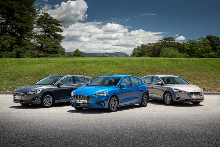 Форд машины в ряд