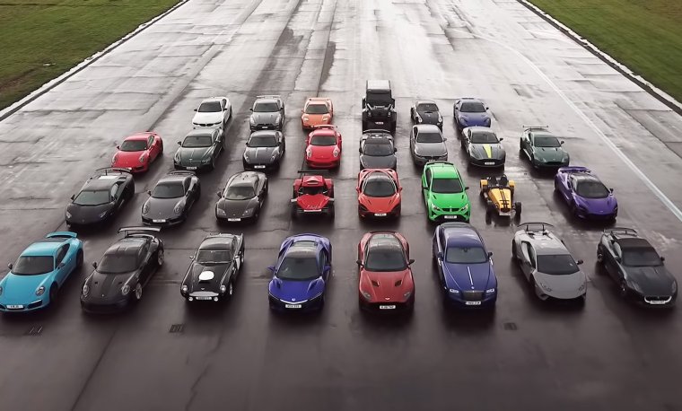 Много машин настоящих