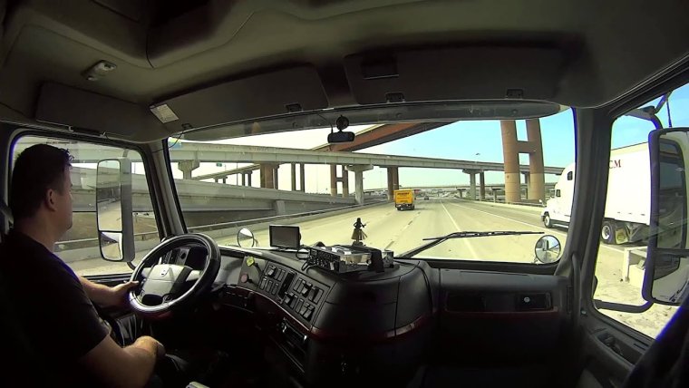 Вид из кабины фуры