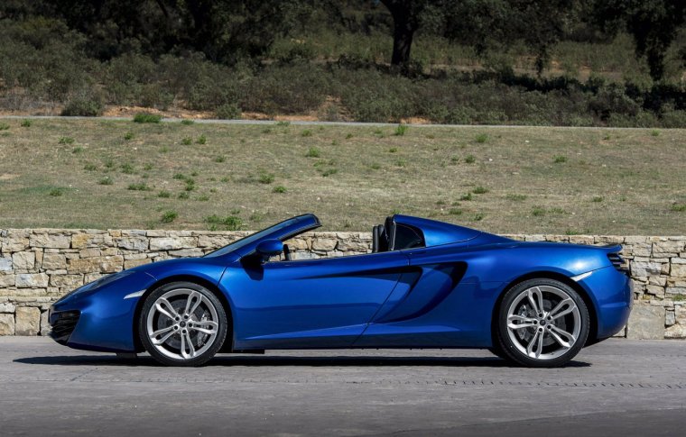 MCLAREN mp4-12c кабриолет