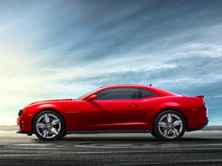 Chevrolet Camaro sideview