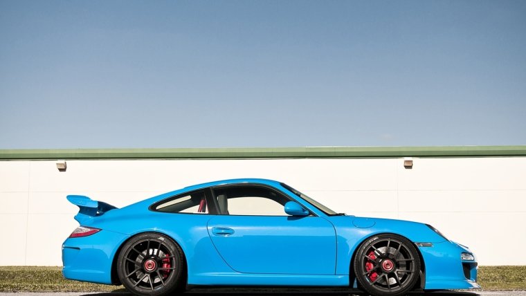 Порше 911 сбоку