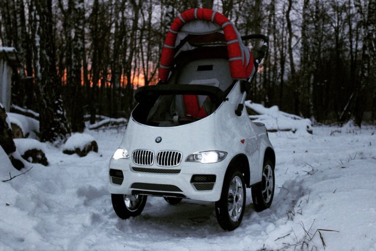 Коляска машина БМВ