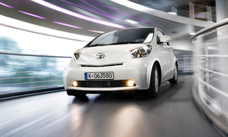 Toyota IQ Япония