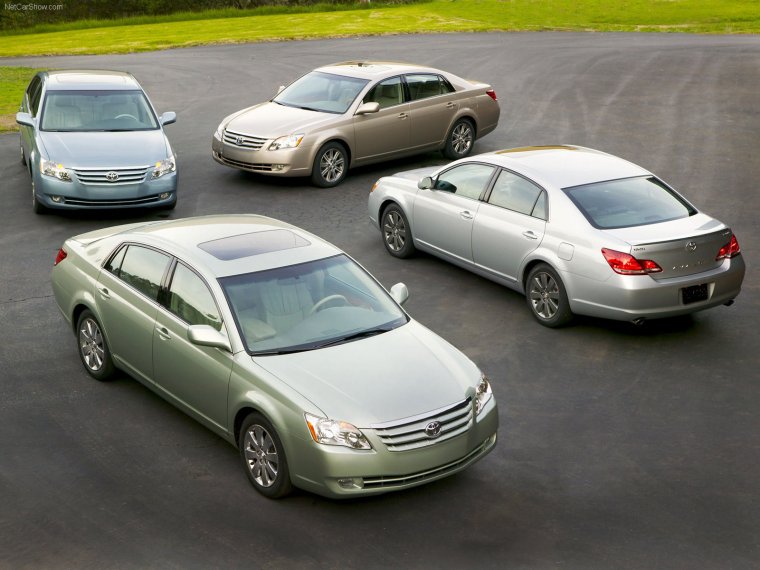 Тойота Авалон Модельный ряд