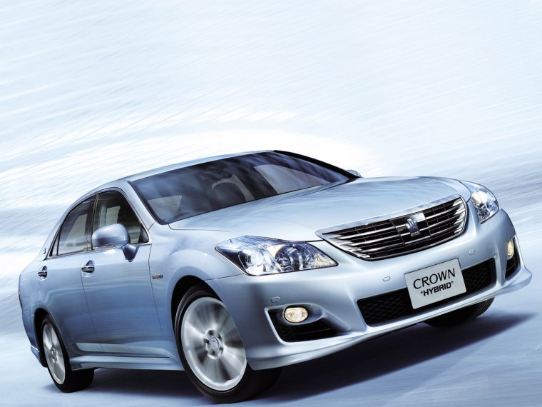 Тойота Кроун гибрид 2008