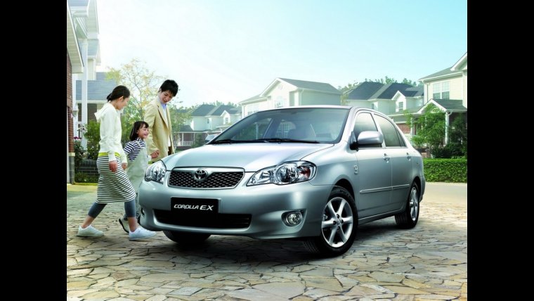 Toyota Corolla 2004 седан