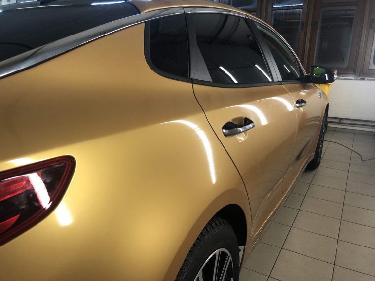 Логан бежевый металлик