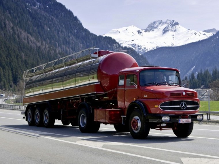 Mercedes-Benz LS 1620