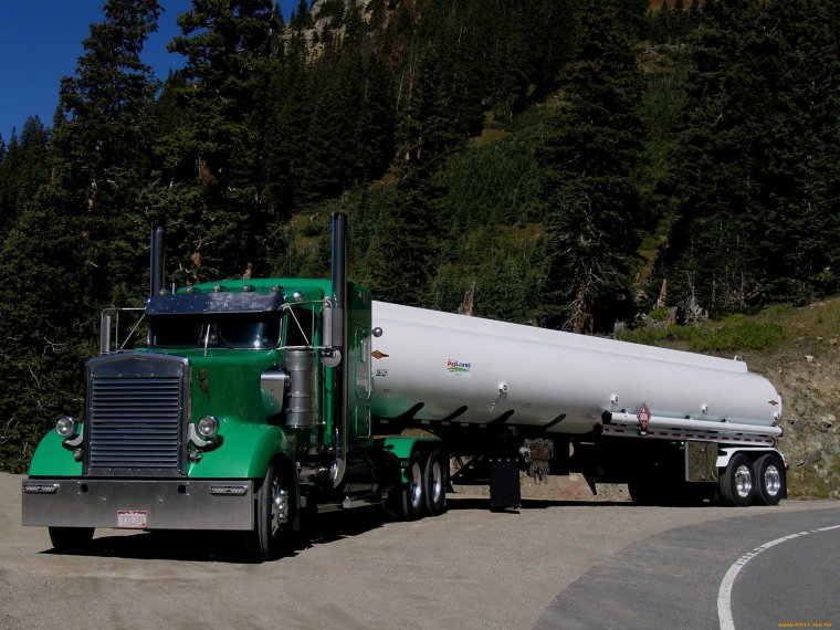 Петербилт цистерна