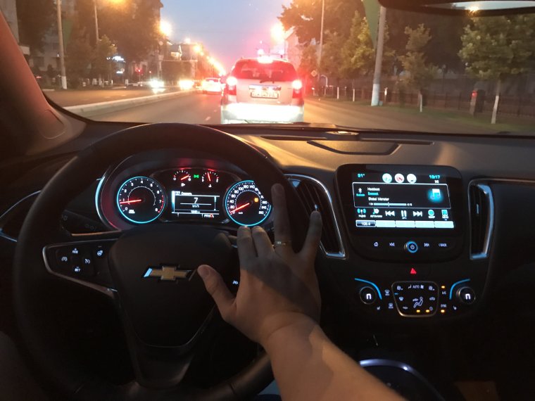 Малибу 2 салон ночью