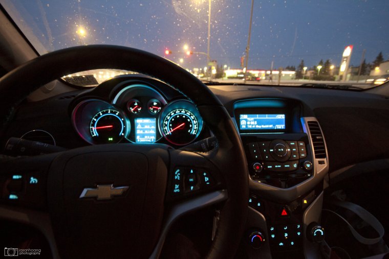 Chevrolet Cruze ночью
