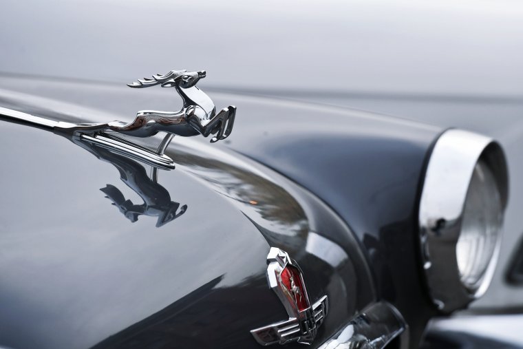 ГАЗ 21 Волга с оленем