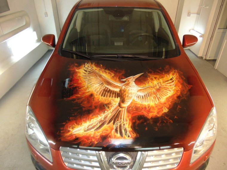 Аэрография на капот автомобиля