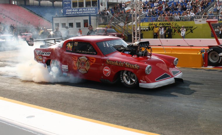 Додж Челленджер бернаут