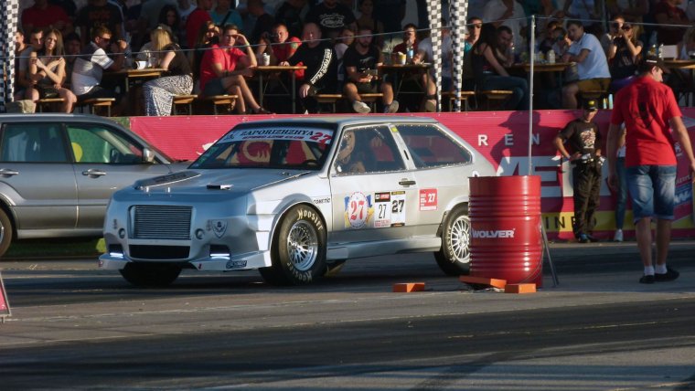 Необычные автомобили для драг рейсинга