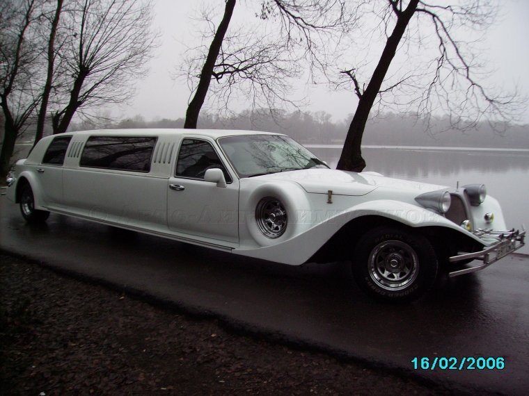 Лимузин Экскалибур Фантом красный