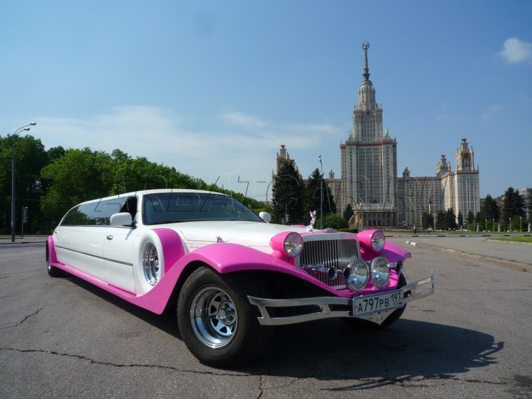Ретро лимузин Excalibur Фантом