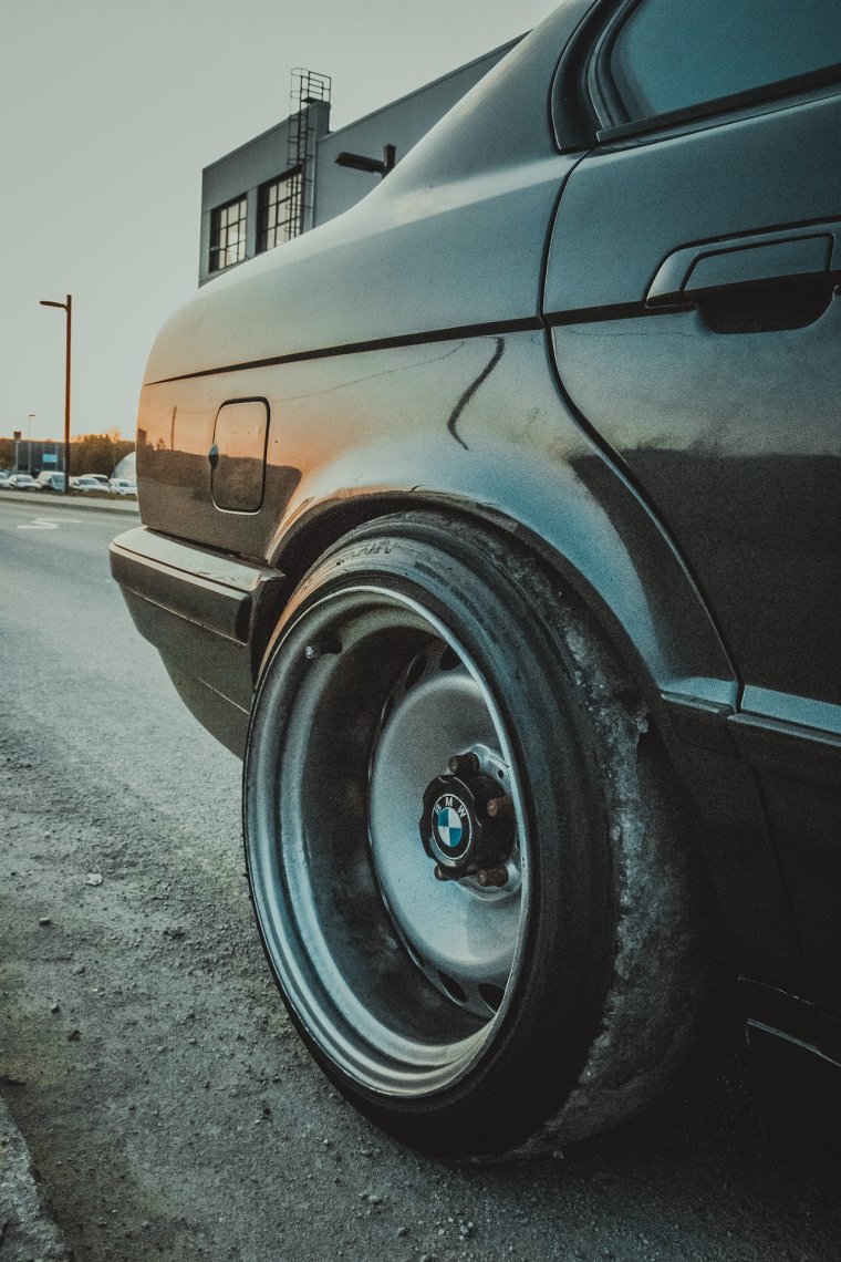 BMW e28 на разварках r17