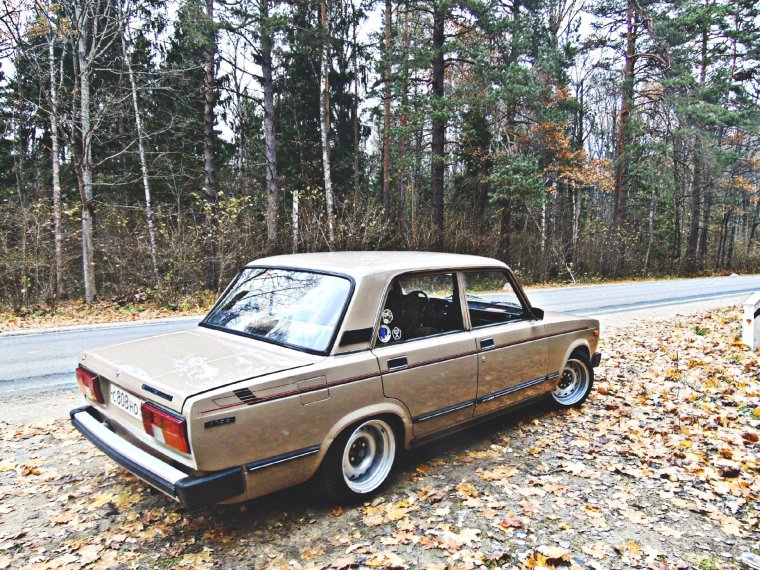 ВАЗ со ступенькой