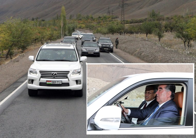 Таджик в машине