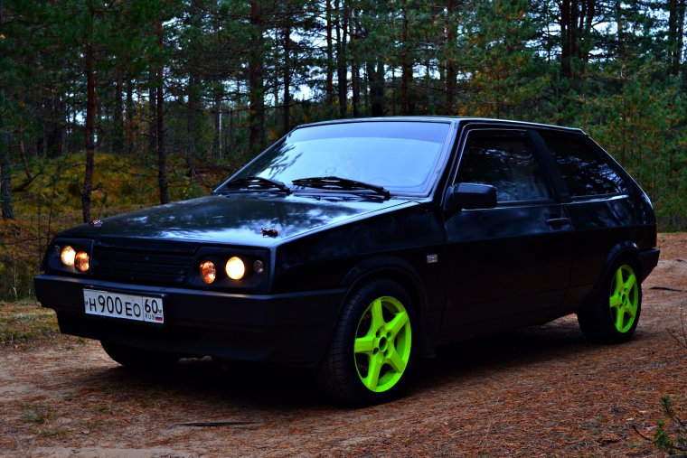 ВАЗ 2108 черная