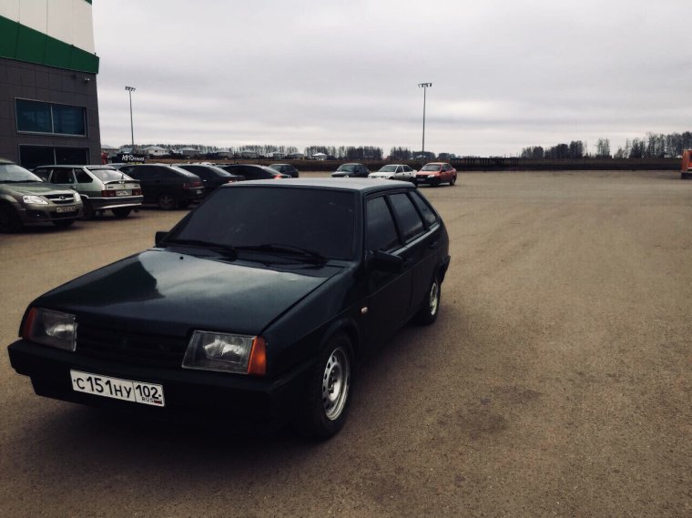 ВАЗ 2109 серебристая бункер