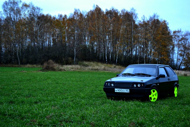 ВАЗ 2108 черная тонированная