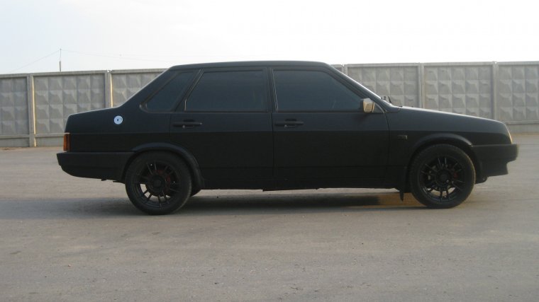 ВАЗ 21099 черная матовая