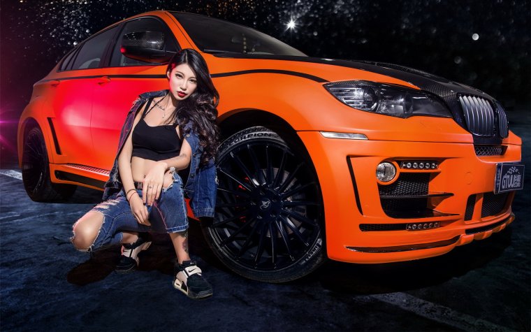 Девушки и автомобили