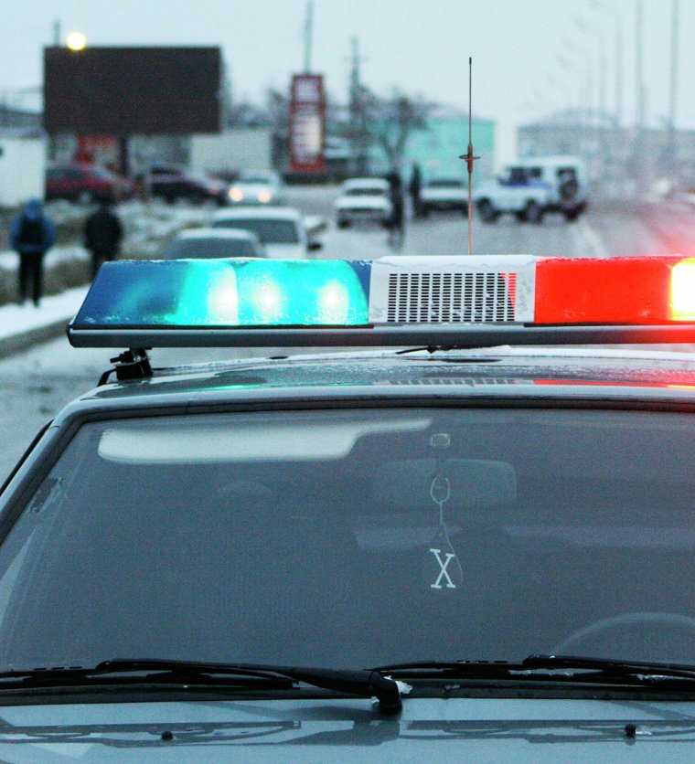 Выхлопная труба на крышу автомобиля