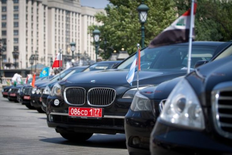 Дипломатические автомобильные номера