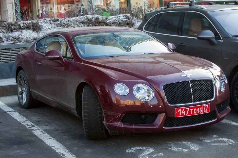 Дипломатические автомобильные номера