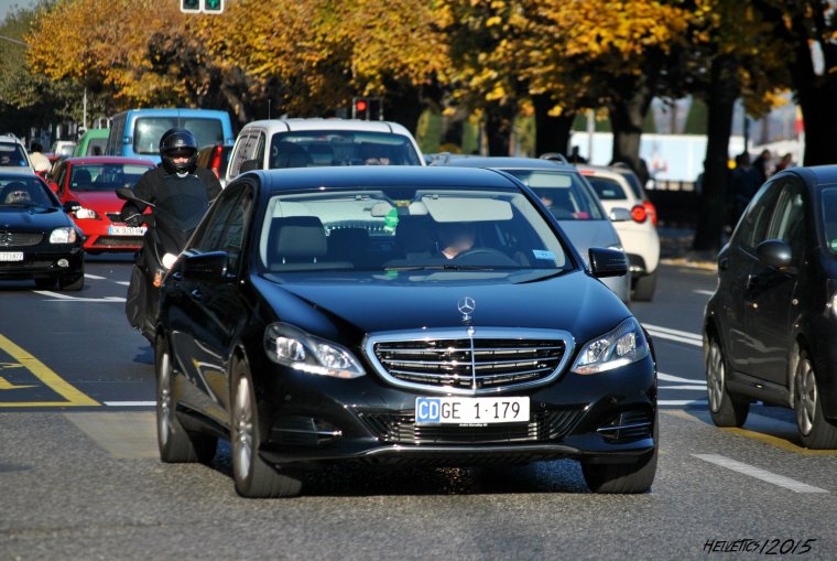 Дипломат номера