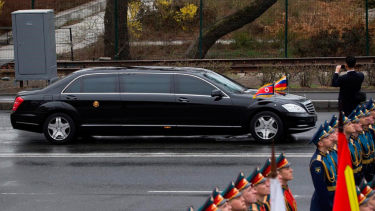 Мерседес Бенц Ким Чен Ына